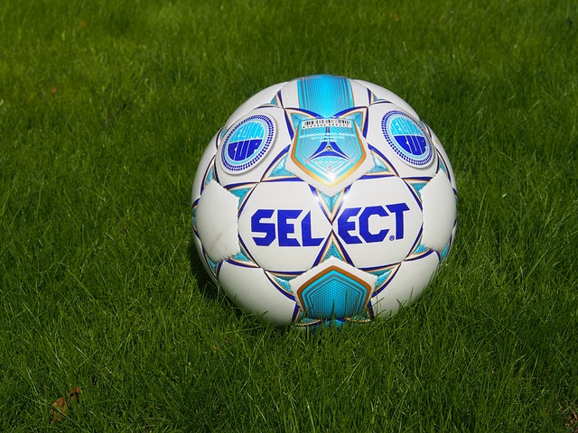 伴随一波三 伴随一波三